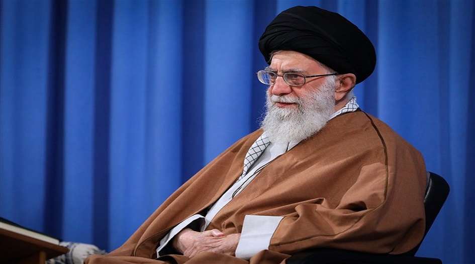 الامام الخامنئي يستقبل جمعاً من المعلمين والمثقفين بمناسبة اسبوع المعلم 