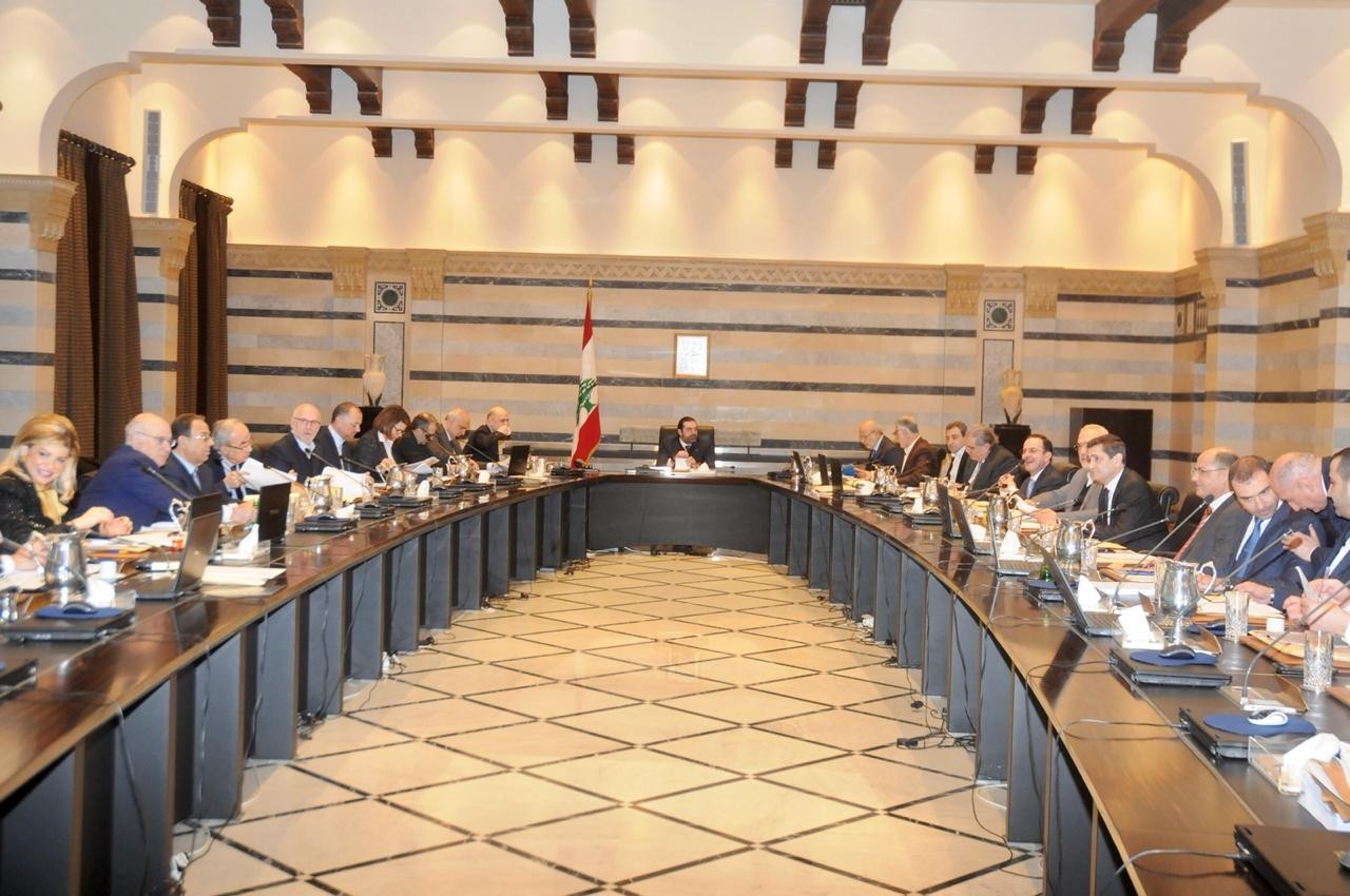 الحكومة اللبنانية بصدد رفع الضريبة على الفوائد
