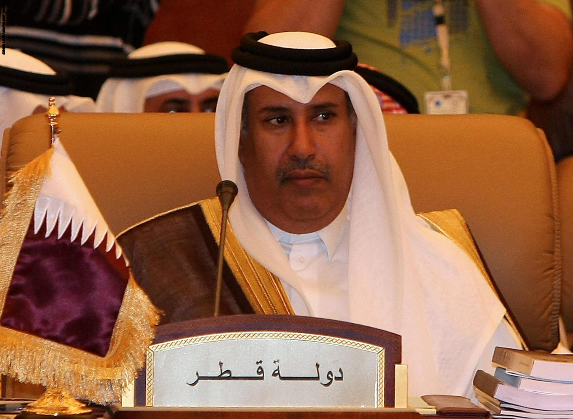  "​​​​​​حرب تغريدات" بين حمد بن جاسم وخالد بن أحمد والموضوع مهم