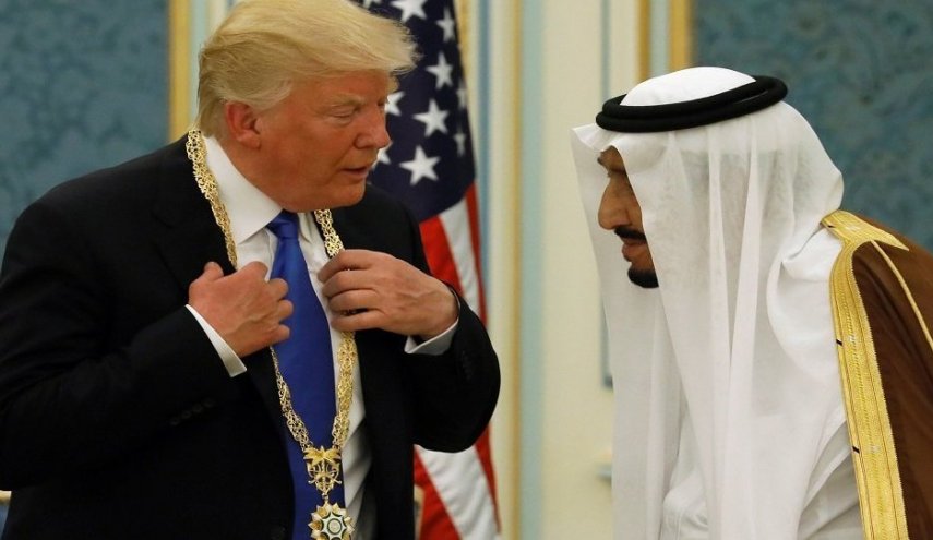 الملك سلمان يتلقى الإهانة العاشرة من ترامب