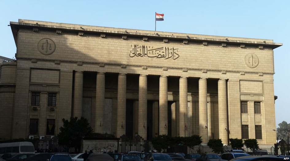 جنايات القاهرة تقضي بإعدام عادل إمام!