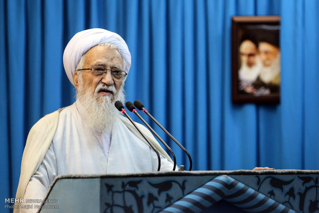 خطيب جمعة طهران: يوم القدس يوم المواجهة وانتصار الحق