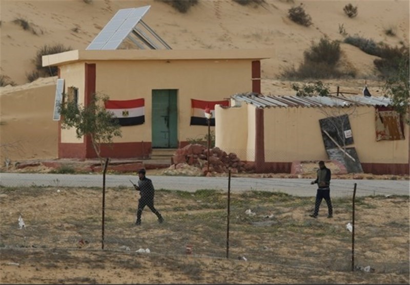 بازگشت ناآرامي‌ها به سيناي مصر؛ كشته شدن ۱۰ نظامي مصري