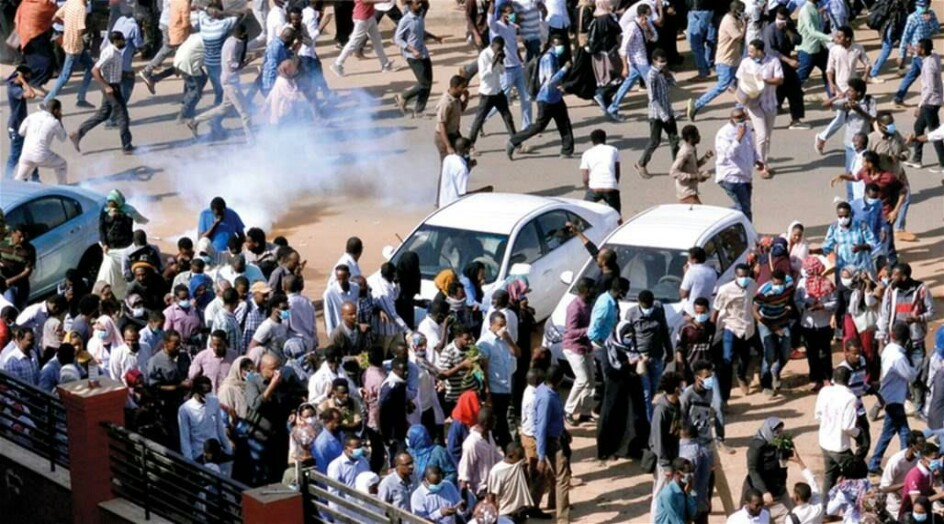 فورين بوليسي: ثلاث دول عربية تثير الفوضى في السودان