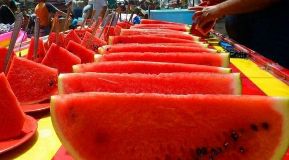 البطيخ.. 10 فوائد رائعة وخطر وحيد