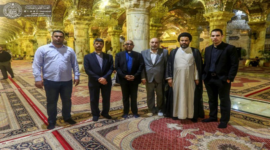 بالصور..وفد مسيحي يمثل الكنيسة المعمدانية الإنجيلية يزور العتبة العلوية المقدسة