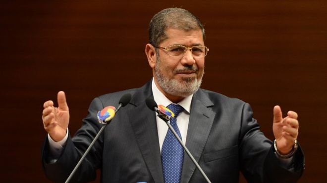 محمد مرسي اولين رئيس‌جمهور غيرنظامي مصر كه بود؟