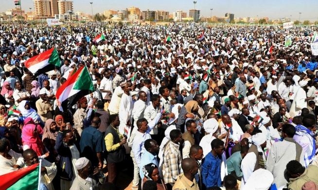 المعارضة تبشر السودانين بعهد جديد