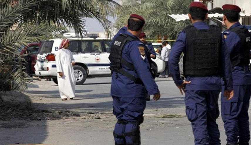  اعتقال 43 بحرينيا والمداهمات مستمرة
