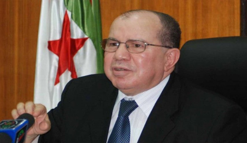 القضاء الجزائري يأمر بحبس وزير سابق