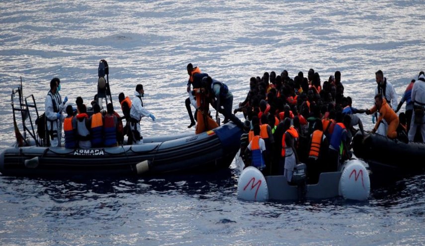 58 غريقاً في كارثة قارب المهاجرين قبالة سواحل تونس