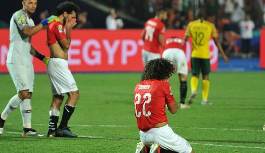 مدرب الفراعنة المقال يفتح النار على 