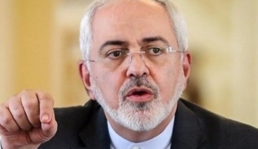 ظريف: أمريكا تشن "حربا اقتصادية" على الإيرانيين ترقى لحد الإرهاب