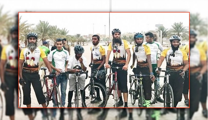 حجاج بريطانيون يصلون القاهرة بالدراجات في طريقهم الى مكة