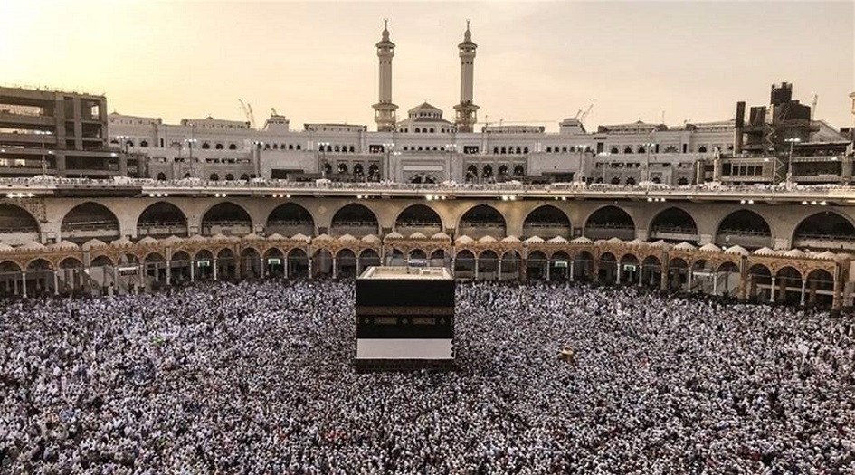 السعودية تمنع 10 آلاف شخص من أداء فريضة الحج والسبب؟!!