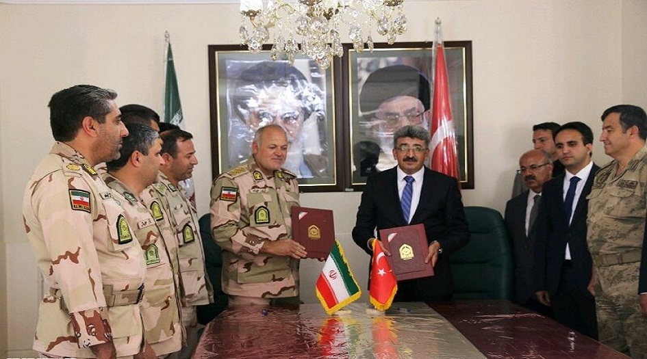 ايران وتركيا توقعان اتفاقا للتعاون الحدودي المشترك