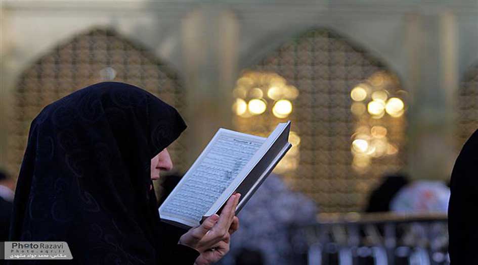 شابة رومانية تتشرف إلى دين الإسلام في الحرم الرضوي المطهر