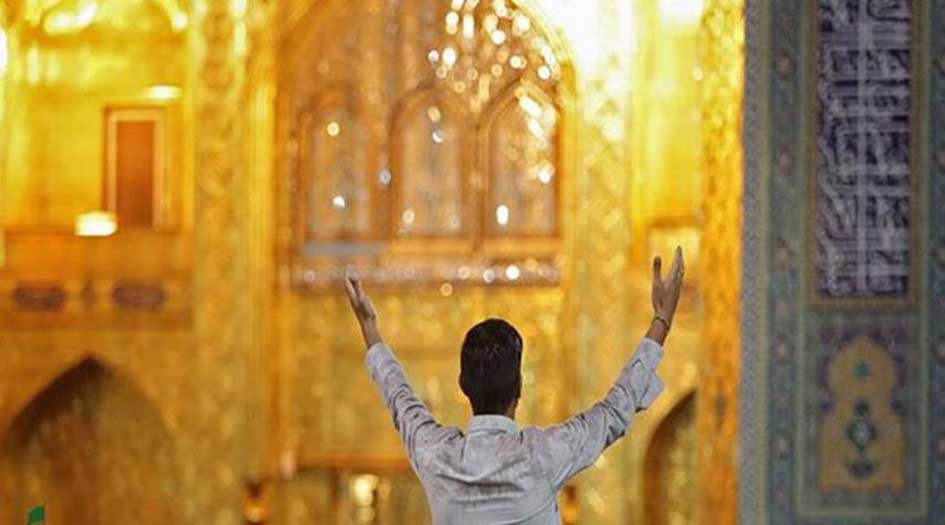 شاب فرنسي يعلن اسلامه في مرقد الامام الرضا عليه السلام