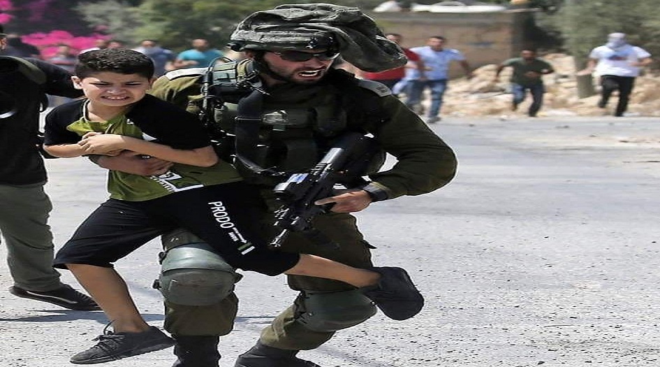 220 أسير طفل الأراضي الفلسطينية يحرمون من الالتحاق بالعام الدراسي الجديد