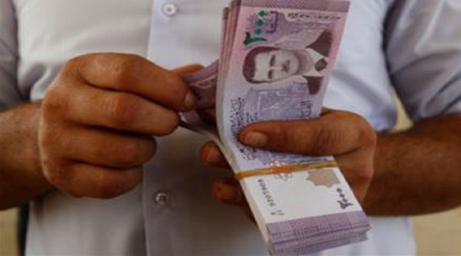 الليرة السورية تهبط لمستوى قياسي