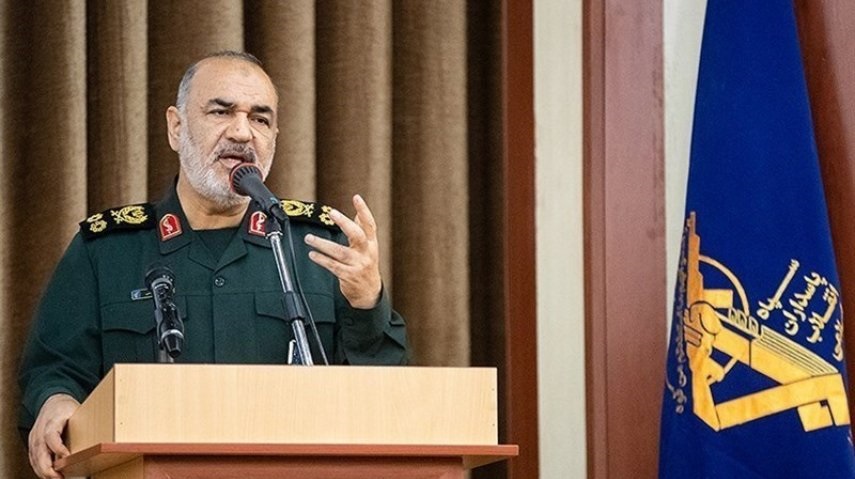 قائد حرس الثورة: سنسقط كل المسيرات التي تنتهك اجزاء بلادنا