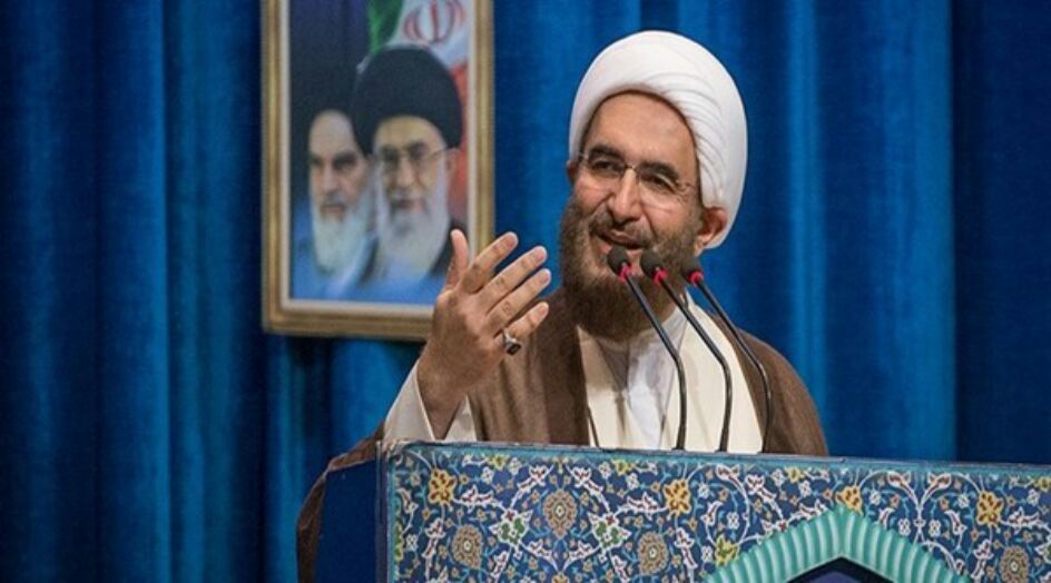 خطيب جمعة طهران: مسيرة الاربعين معجزة وظاهرة الهية