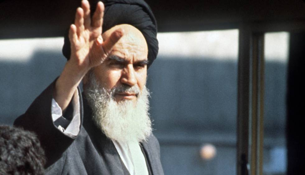  الامام الخميني: المجالس التي تعقد في ذكرى استشهاد الحسين (ع) هي مجالس غلبة العدل على الظلم !