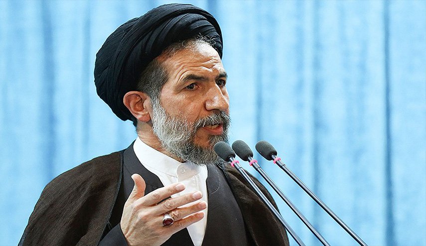 خطيب جمعة طهران: اميركا والصهيونية لايفهمان غير لغة القوة
