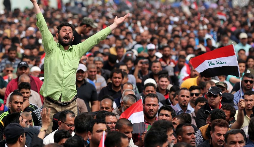 للعراقيين تحت غطاء التظاهرات... احذروا الفتنة !