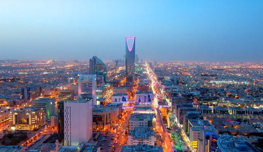 بلومبيرغ: السعودية فشلت في خفض البطالة