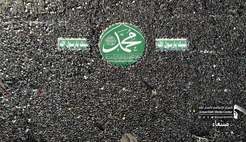 بالصور..أكبر حشد لمحبي النبي الكريم في ذكرى مولده في صنعاء