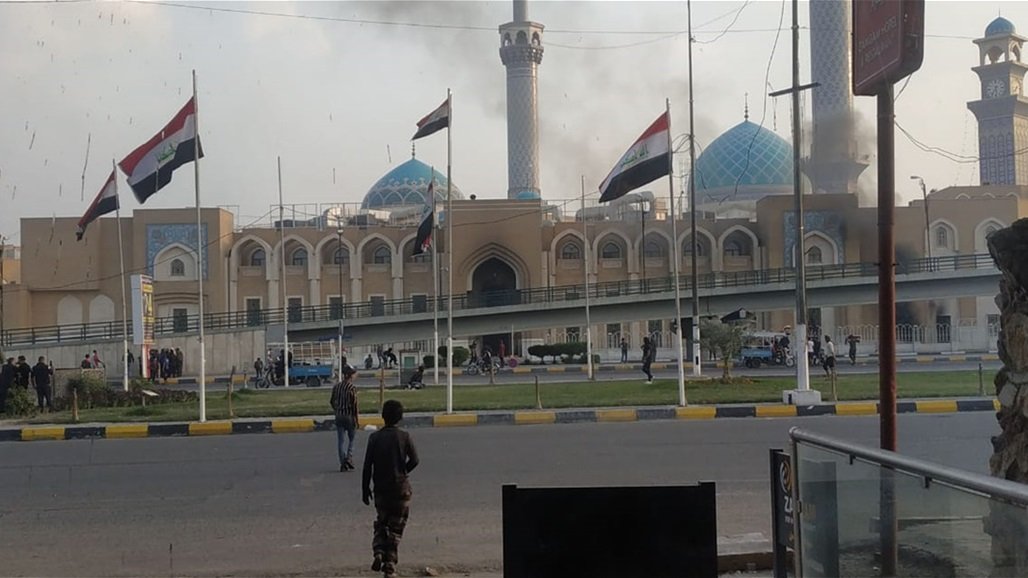 صور من داخل مرقد الشهيد السيد الحكيم بعد تضرره من قبل المندسين في التظاهرات