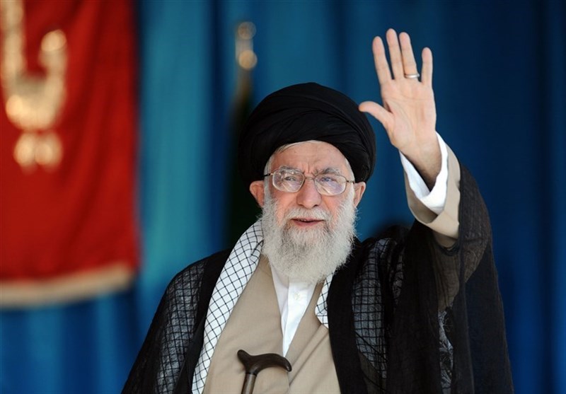 الامام الخامنئي: يوم نهض نبيّ الإسلام لحمل رسالة تحرير الإنسان !