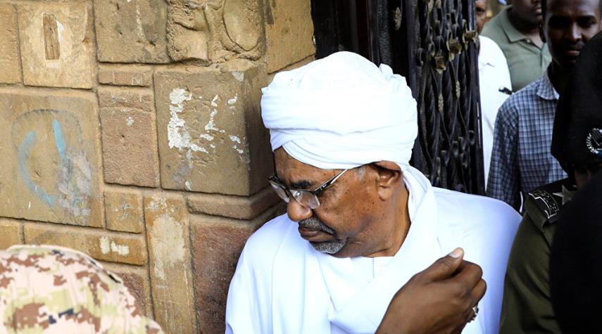 ماذا قال عمرالبشير عقب صدور الحكم عليه