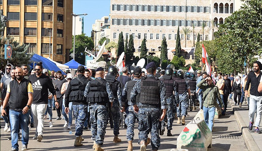 بيروت هادئة بعد مواجهات بين اتباع الحريري ورجال الامن