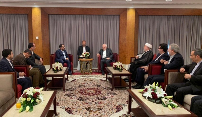 ظريف يلتقي محمد عبدالسلام ويبحثان آخر مستجدات اليمن