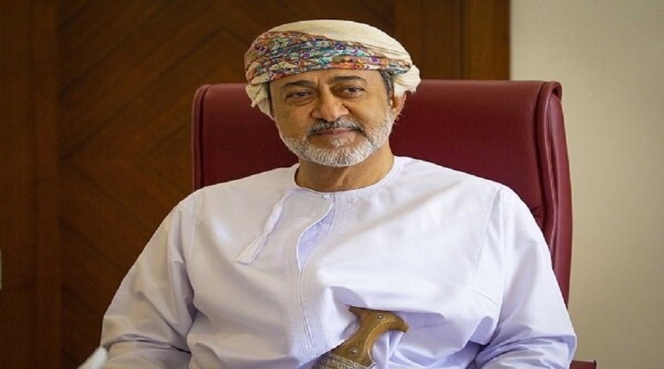 من هو هيثم بن طارق آل سعيد سلطان عمان الجديد؟