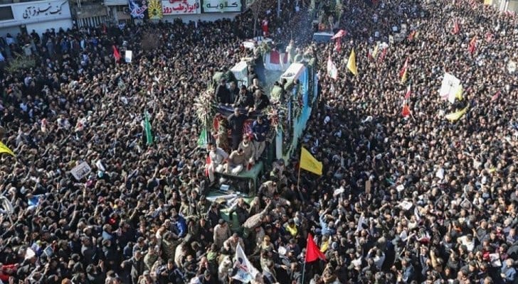 متحدث باسم حرس الثورة الاسلامية.. 25 مليون شخص شاركوا في تشييع الشهيد سليماني