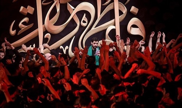 مراسم عزاء في ذكرى وفاة السيدة فاطمة الزهراء (س) في طهران +الصور