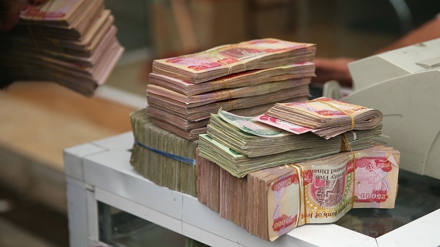 نائب عن دولة القانون يعلق بشأن تأخر صرف رواتب الموظفين