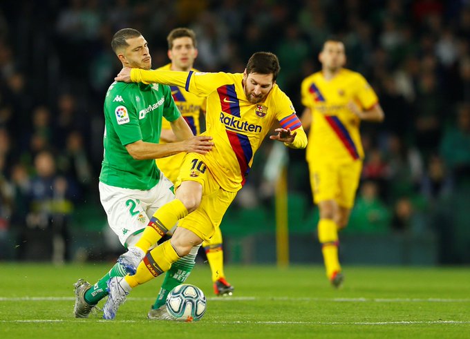 برشلونة يقلب تأخره في مناسبتين الى فوز مهم على بيتيس