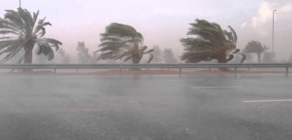 متنبئ جوي يحذر العراقيين من تأثير {عاصفة التنين}