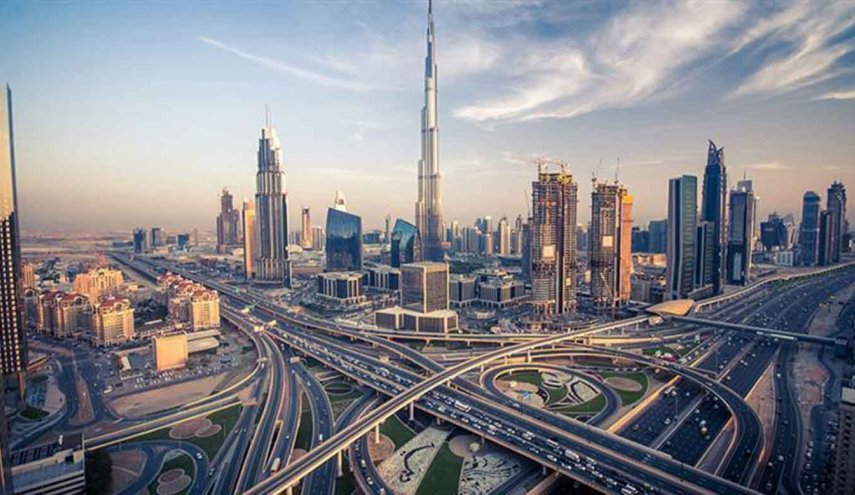 الإمارات تعلق الرحلات الجوية القادمة والمغادرة من 4 دول