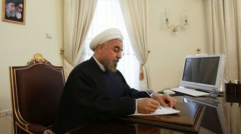 روحاني يعزي السيد نصر الله بوفاة والدة زوجته