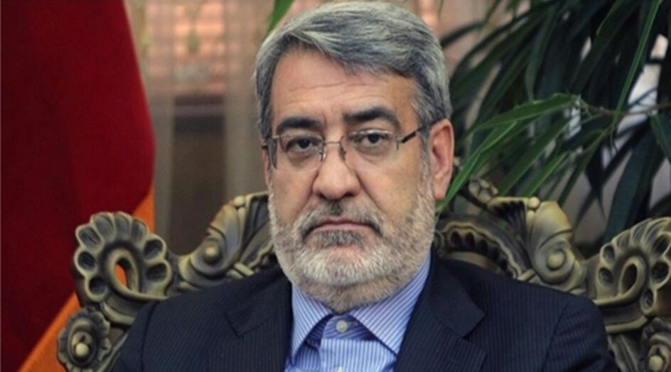 وزير الداخلية الايراني يعرب عن تقديره للمواطنين لالتزامهم بخطة التباعد الاجتماعي