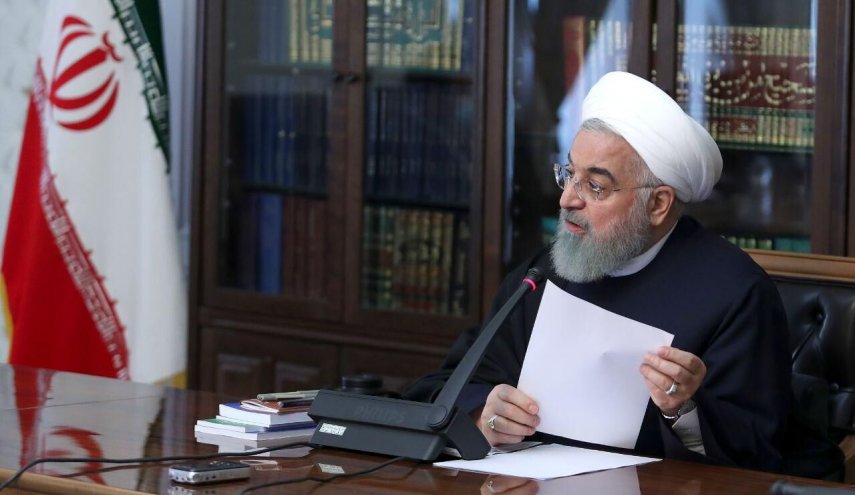 الرئيس روحاني يؤكد استمرار العمل بمشروع التباعد الاجتماعي