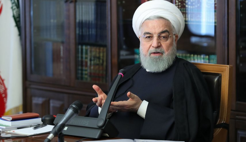 الرئيس روحاني يعرب عن تقديره للبنك المركزي لتوفير الاحتياجات الضرورية للبلاد