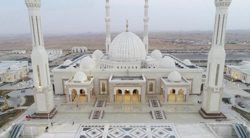 مسجد الفتاح العليم بزرگترين مكان ديني در غرب آسيا