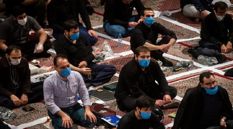 بالصور... إحياء ليلة القدر في مسجد ارك بطهران
