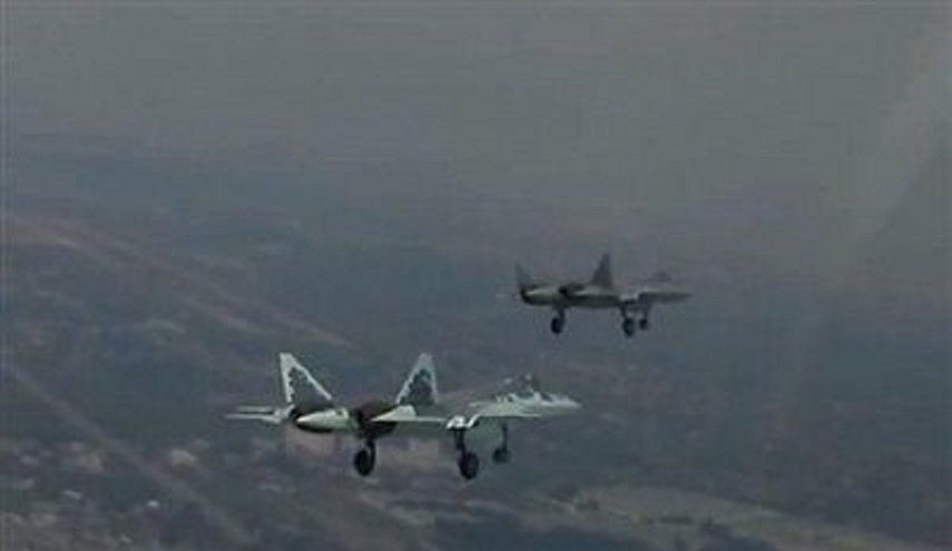 العراق... هبوط طائرات في مواقع تواجد ’داعش’ 